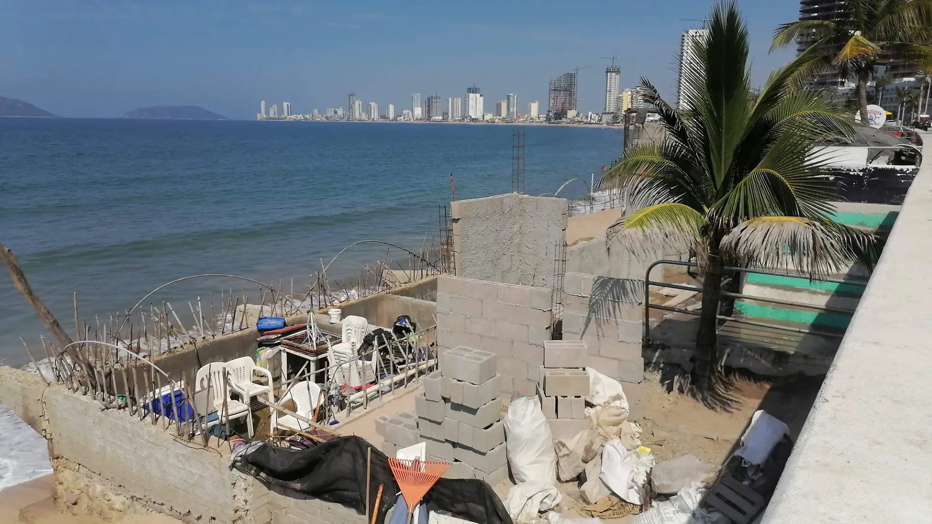 construccion playa mazatlan